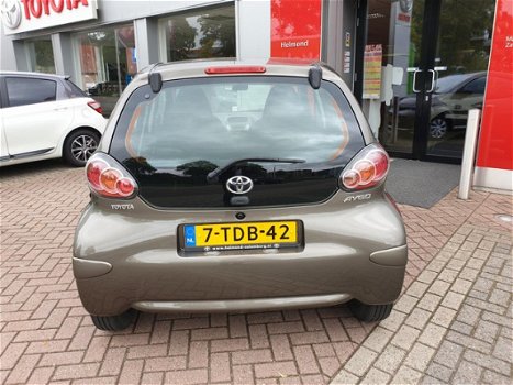 Toyota Aygo - 1.0 VVT-i 5D Now - 1