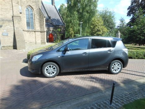 Toyota Verso - 1.8i Aspiration op LPG - 5-seats dealergarantie - 1