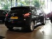 Peugeot 208 - SIGNATURE 1.2 PureTech 110pk 5-DEURS NAVI | LMV16 | P.HULP - 1 - Thumbnail