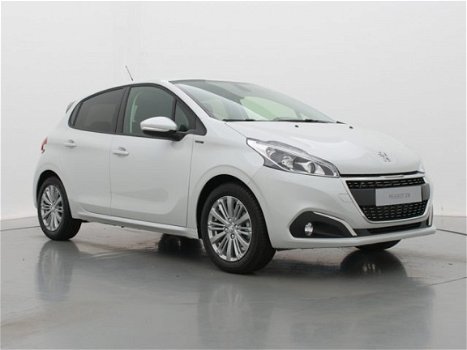 Peugeot 208 - 1.2 82pk Signature | Navigatie | Airco | Donker getint glas | 16