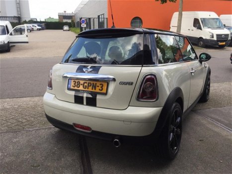 Mini Mini Cooper - 1.6 Chili Airco/Alu Velgen - 1