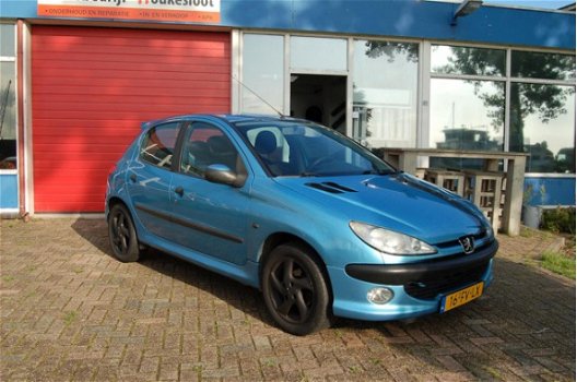 Peugeot 206 - 1.4 XT - 1