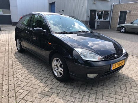 Ford Focus Wagon - 1.6-16V Futura climat control leer - 1