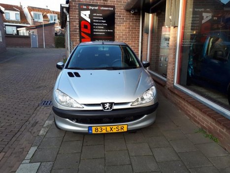 Peugeot 206 - 1.4 X-line - 1