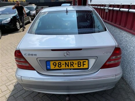 Mercedes-Benz C-klasse - 200 CDI Avantgarde // Automaat // Clima // NETTE AUTO // - 1