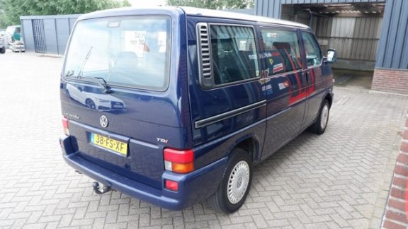 Volkswagen Transporter Caravelle - 2.5 TDi 9pers. Aut - 1