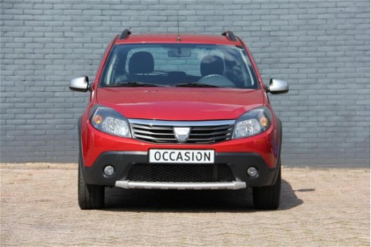 Dacia Sandero - 1.6 Stepway I INCL. € 695, 00 AFL.KOSTEN + BOVAG GARANTIE - 1