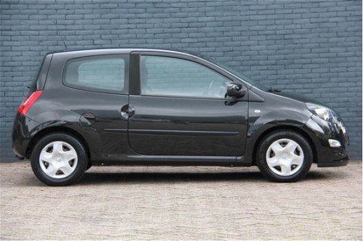 Renault Twingo - 1.2 16V Dynamique I INCL. € 695, 00 AFL.KOSTEN + BOVAG GARANTIE - 1