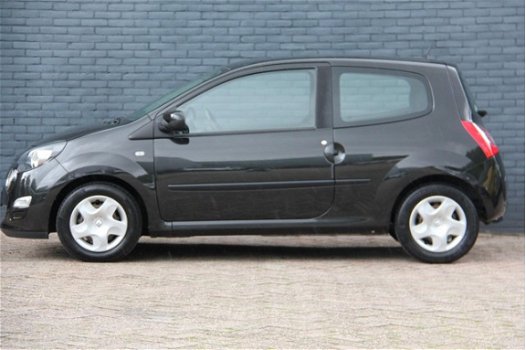 Renault Twingo - 1.2 16V Dynamique I INCL. € 695, 00 AFL.KOSTEN + BOVAG GARANTIE - 1