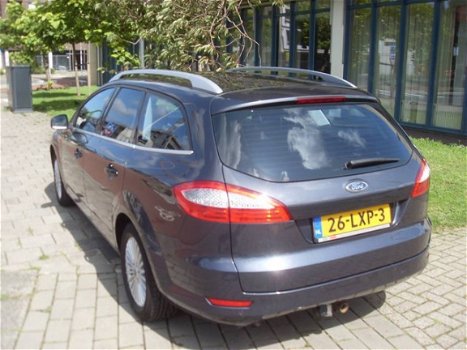 Ford Mondeo Wagon - 2.0i-16V Trend Wagon - 1