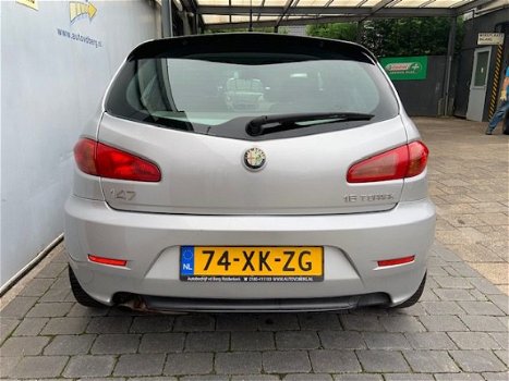 Alfa Romeo 147 - 1.6 T.Spark Business - 1