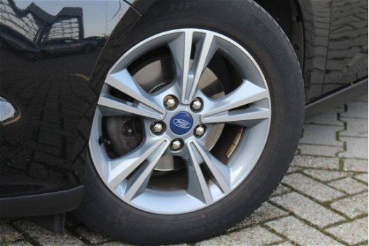 Ford Focus - 1.0 EcoBoost Edition | Dealer Onderhouden | Airco | Navigatie | Parkeersensoren Achter - 1