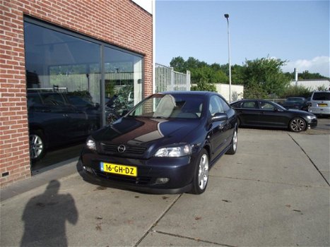 Opel Astra Coupé - 1.8-16V - 1