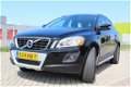 Volvo XC60 - 2.4D FWD LEDER/NAVI/VOLLEDIG ONDERHOUDEN - 1 - Thumbnail