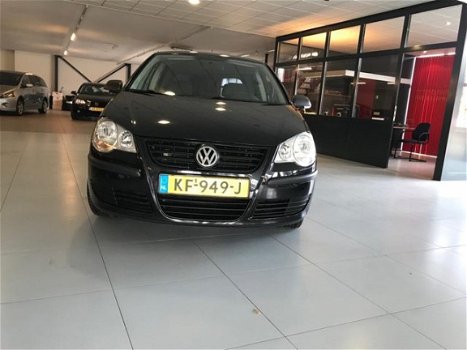 Volkswagen Polo - 1.2-12V Trendline - 1