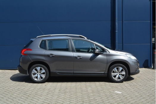 Peugeot 2008 - 1.2 PURETECH 82PK | TREKHAAK | NAVIGATIE | PARKEERSENSOREN - 1