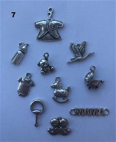 bedeltje/charms baby setje nr 7 - 10 stuks