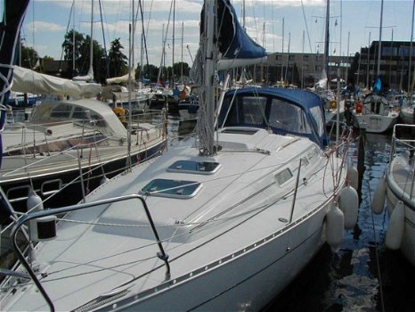 Beneteau Oceanis 311 - 2