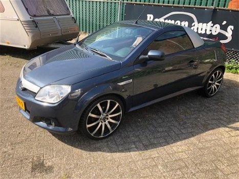 Opel Tigra TwinTop - 1.8-16V Rhythm - 1