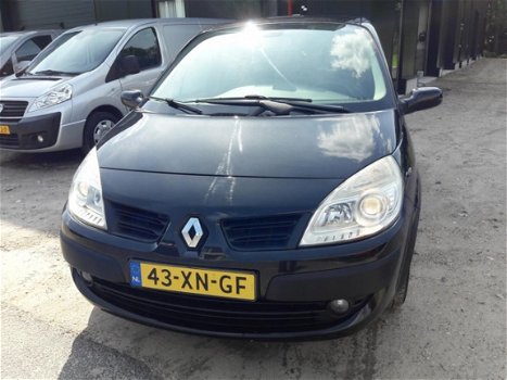 Renault Scénic - 2.0-16V Business Line - 1