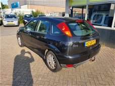 Ford Focus - 1.8-16V Ambiente