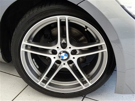 BMW 3-serie Coupé - 320i Corporate Lease Business Line Sport Automaat M-pakket Navigatie Leder - 1
