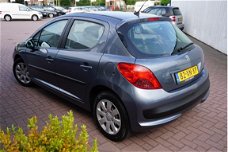 Peugeot 207 - 1.4I-16V Color-line