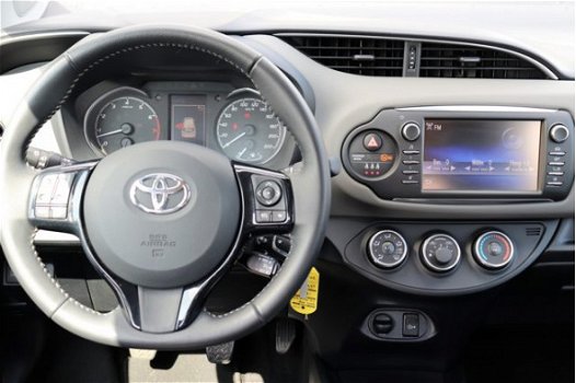 Toyota Yaris - 1.5 VVT-i Active Parkeercamera-Cruise Control-Safety Sense - 1