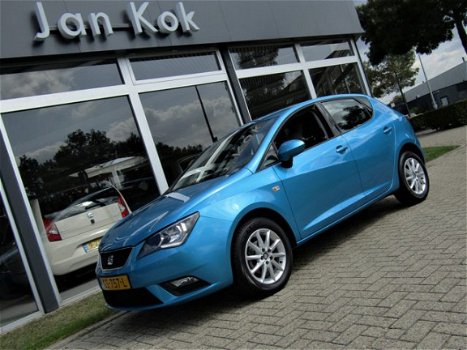 Seat Ibiza - 1.0 TSi 95 pk Style Connect / Navigatie / Parkeersensoren / Bluetooth - 1