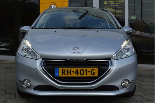 Peugeot 208 - 1.6 VTi Allure Automaat | Navigatie | Leer | Panoramdak | Sensoren V + A | Autom. inpa - 1