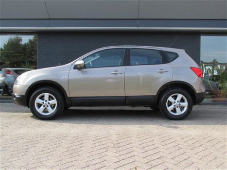 Nissan Qashqai - 2.0 140pk Acenta [Clima, Cruise, Trekhaak] - 1