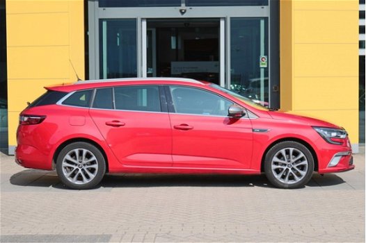 Renault Mégane Estate - TCe 130 GT-Line / BOSE / sportstoelen / groot scherm - 1