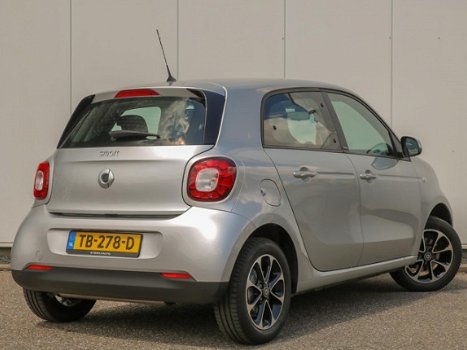 Smart Forfour - 66kW automaat passion plus | lichtmetalen velgen | regensensor - 1