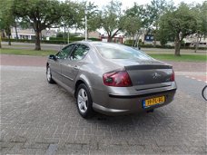 Peugeot 407 - 2.0 16V XT