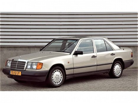 Mercedes-Benz 300-serie - 300 E 1e lak - 1