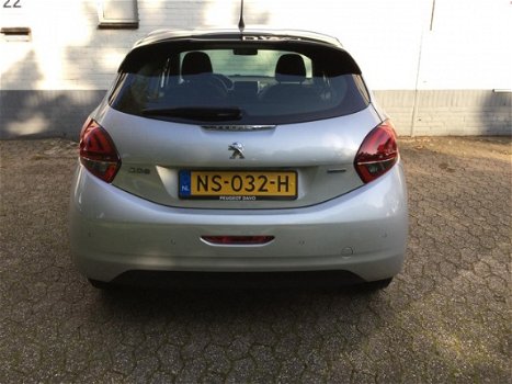 Peugeot 208 - 1.2 82pk 5D Blue Lion NAVI / PDC / AIRCO - 1