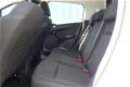 Peugeot 208 - 1.6 BlueHDI 100pk BLACK FRIDAY Allure |Navigatie|Clima|Cruise|Parkeersenoren| - 1 - Thumbnail