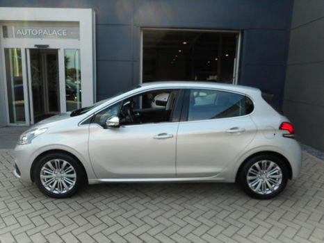 Peugeot 208 - 1.2 Puretech 82pk 5D Allure | | CLIMAT CONTROL | - 1