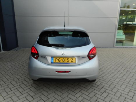 Peugeot 208 - 1.2 Puretech 82pk 5D Allure | | CLIMAT CONTROL | - 1