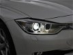 BMW 3-serie - 320i SEDAN + LEDER SPORTINTERIEUR / NAVI PRO / XENON / UPGRADE EDITION - 1 - Thumbnail