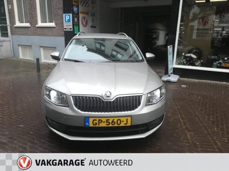 Skoda Octavia Combi - 1.6 TDI Greentech Style Businessline Automaat - 1