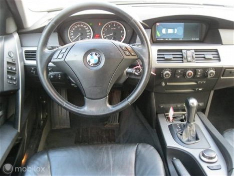BMW 5-serie - 525i EXECUTIVE AUTOMAAT+NAVI+LEDER+N.A.P. KM-GARANTIE - 1