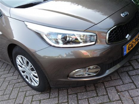 Kia cee'd Sportswagon - 1.6 GDI 135PK Comfortline | Cruise contr | Trekhaak - 1