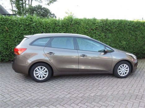 Kia cee'd Sportswagon - 1.6 GDI 135PK Comfortline | Cruise contr | Trekhaak - 1