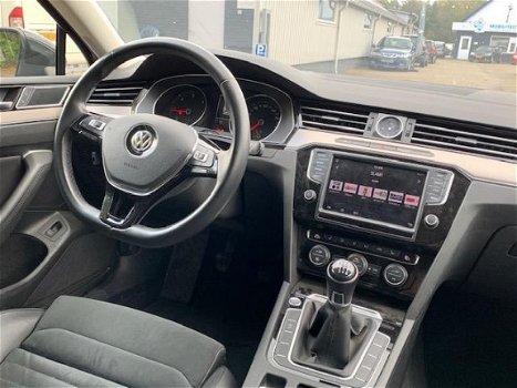 Volkswagen Passat Variant - 2.0TDI/HIGH/HELLE/LED/NAV - 1