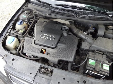 Audi A3 - 1.6 Ambition *apk:09-2020 - 1