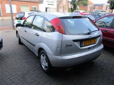 Ford Focus - 1.6-16V Ambiente