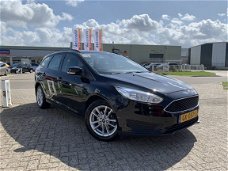 Ford Focus Wagon - 1.0 EcoBoost 100PK Trend Edition | Navigatie | Parkeersensoren | Bluetooth | Airc