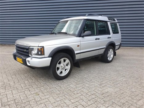 Land Rover Discovery - 4.0 V8 HSE // 7 persoons, trekhaak - 1