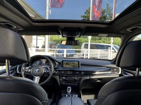 BMW X5 - 4.0d xDrive M-Sport Driving-ass+ Nachtzicht Stoelbeluchting Panorama Mega vol - 1